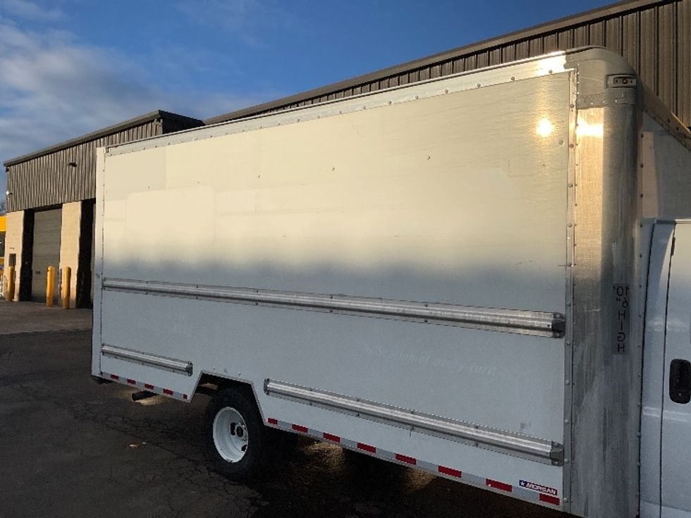 Light Duty Box Truck-Light and Medium Duty Trucks-GMC-2021-Savana G33903-Jessup-PA-88,051\n\t\tmiles-$ 29,750 - Image 26