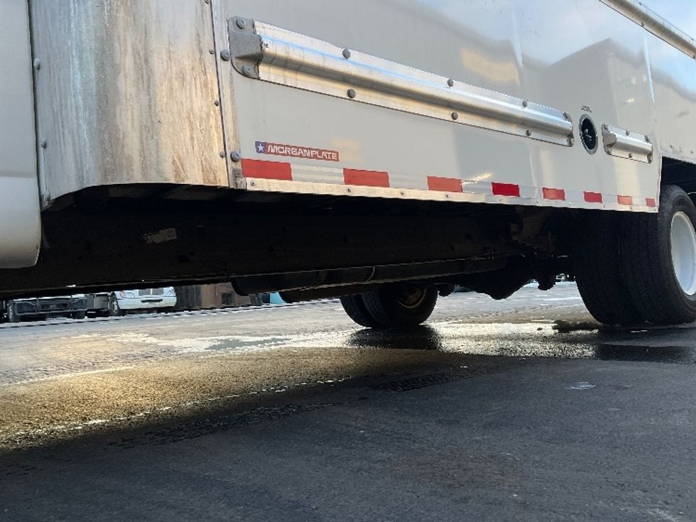 Light Duty Box Truck-Light and Medium Duty Trucks-GMC-2021-Savana G33903-Jessup-PA-88,051\n\t\tmiles-$ 29,750 - Image 5