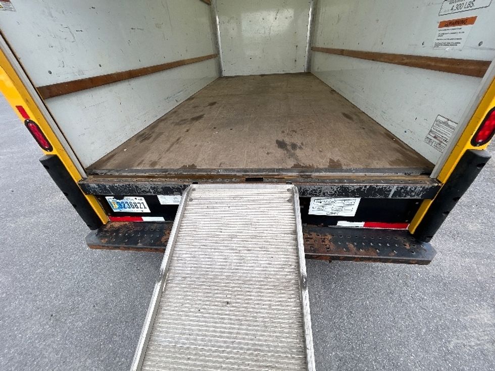 Light Duty Box Truck-Light and Medium Duty Trucks-GMC-2021-Savana G33903-Johnstown-PA-75,185\n\t\tmiles-$ 27,000 - Image 10