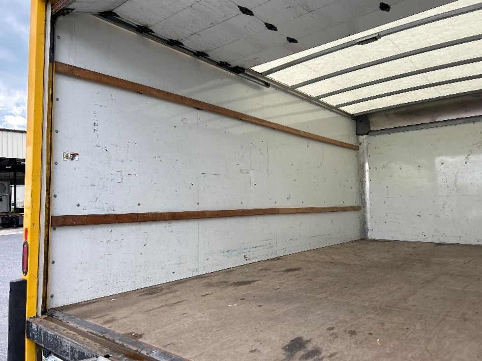 Light Duty Box Truck-Light and Medium Duty Trucks-GMC-2021-Savana G33903-Johnstown-PA-75,185\n\t\tmiles-$ 27,000 - Image 11