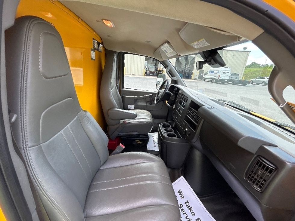 Light Duty Box Truck-Light and Medium Duty Trucks-GMC-2021-Savana G33903-Johnstown-PA-75,185\n\t\tmiles-$ 27,000 - Image 22