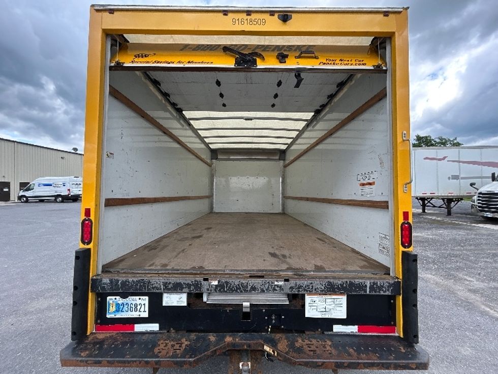 Light Duty Box Truck-Light and Medium Duty Trucks-GMC-2021-Savana G33903-Johnstown-PA-75,185\n\t\tmiles-$ 27,000 - Image 8