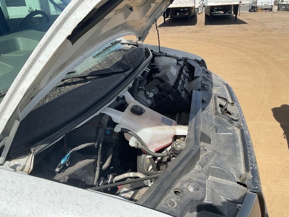 Light Duty Box Truck-Light and Medium Duty Trucks-GMC-2021-Savana G33903-Jurupa Valley-CA-88,037\n\t\tmiles-$ 32,250 - Image 22