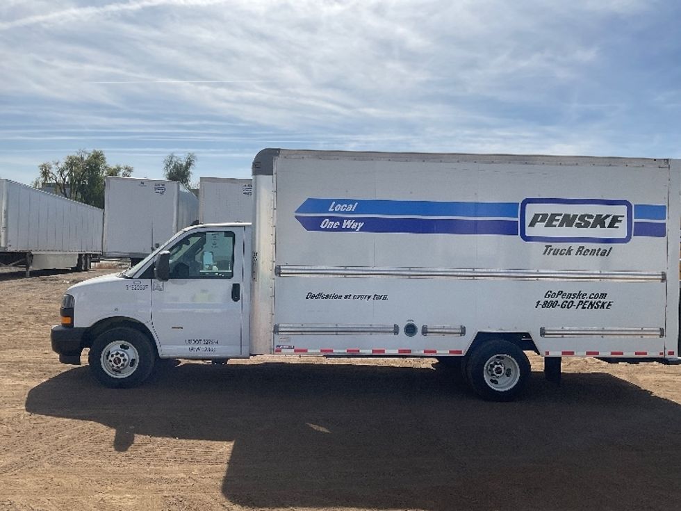 Light Duty Box Truck-Light and Medium Duty Trucks-GMC-2021-Savana G33903-Jurupa Valley-CA-88,037\n\t\tmiles-$ 32,250 - Image 4