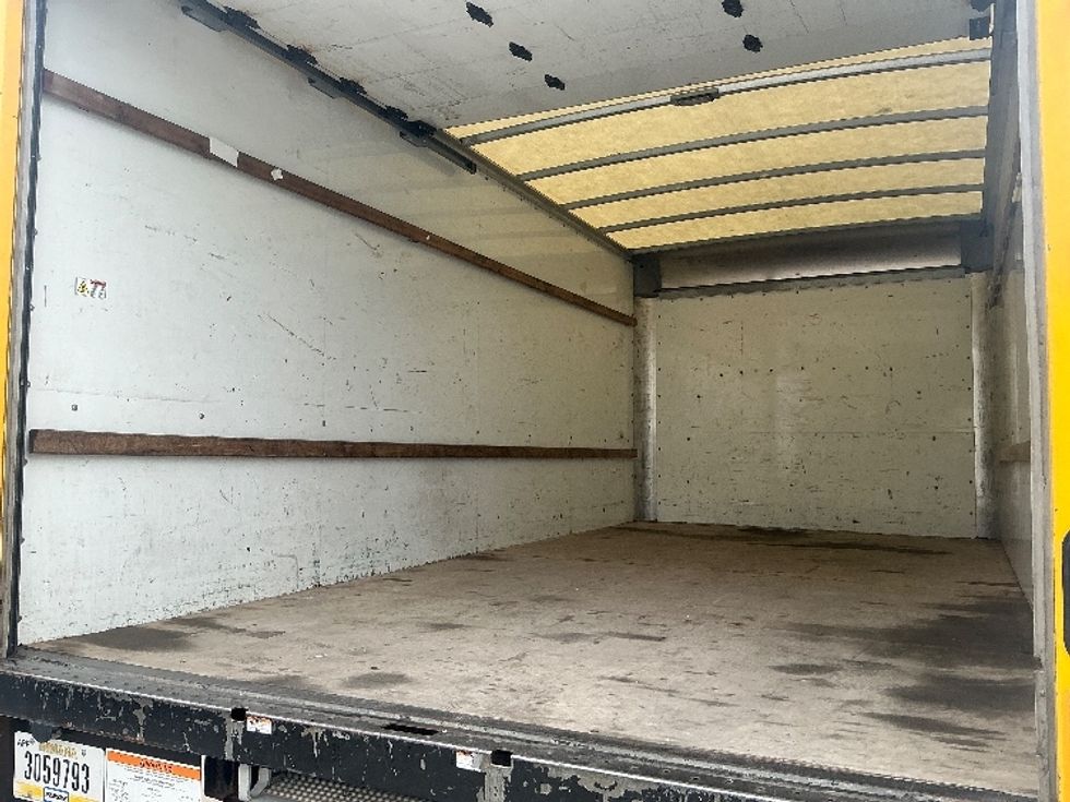 Light Duty Box Truck-Light and Medium Duty Trucks-GMC-2021-Savana G33903-Jurupa Valley-CA-88,539\n\t\tmiles-$ 29,000 - Image 11