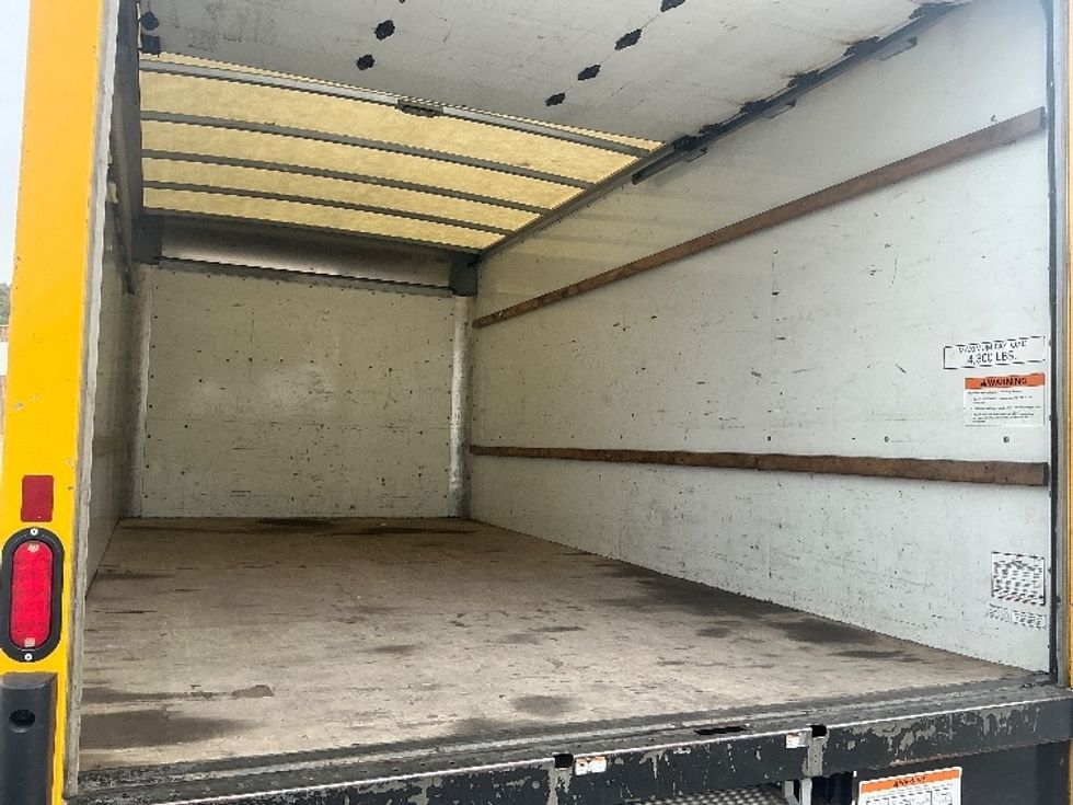 Light Duty Box Truck-Light and Medium Duty Trucks-GMC-2021-Savana G33903-Jurupa Valley-CA-88,539\n\t\tmiles-$ 29,000 - Image 12