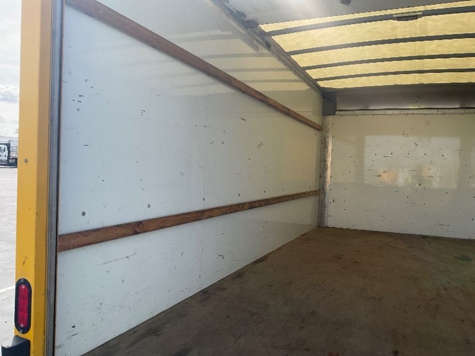 Light Duty Box Truck-Light and Medium Duty Trucks-GMC-2021-Savana G33903-Jurupa Valley-CA-91,322\n\t\tmiles-$ 28,750 - Image 11