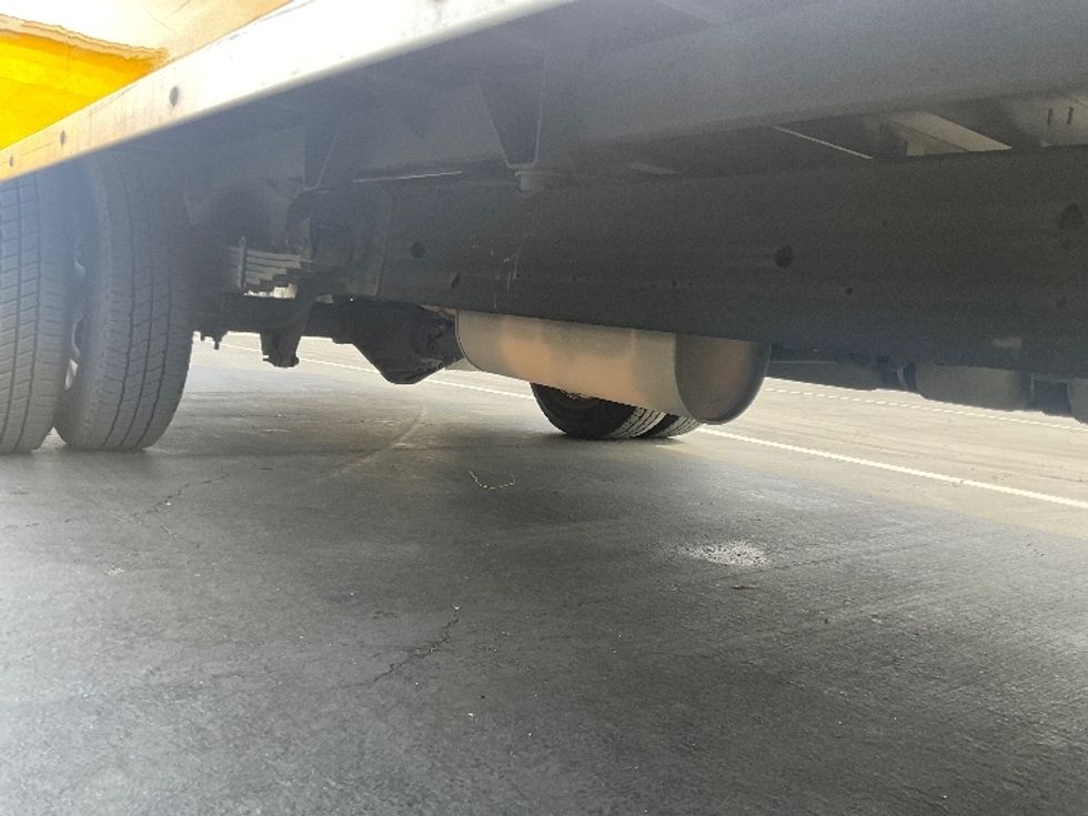 Light Duty Box Truck-Light and Medium Duty Trucks-GMC-2021-Savana G33903-Jurupa Valley-CA-91,322\n\t\tmiles-$ 28,750 - Image 14