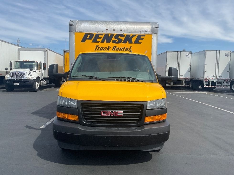 Light Duty Box Truck-Light and Medium Duty Trucks-GMC-2021-Savana G33903-Jurupa Valley-CA-91,322\n\t\tmiles-$ 28,750 - Image 2