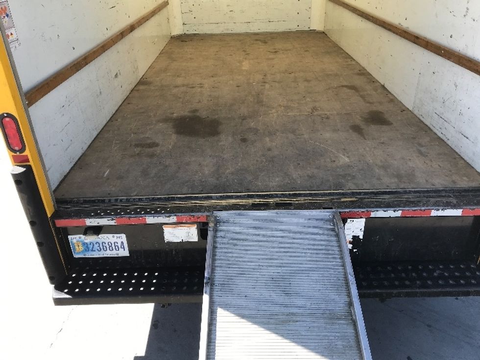 Light Duty Box Truck-Light and Medium Duty Trucks-GMC-2021-Savana G33903-Jurupa Valley-CA-92,692\n\t\tmiles-$ 26,250 - Image 10