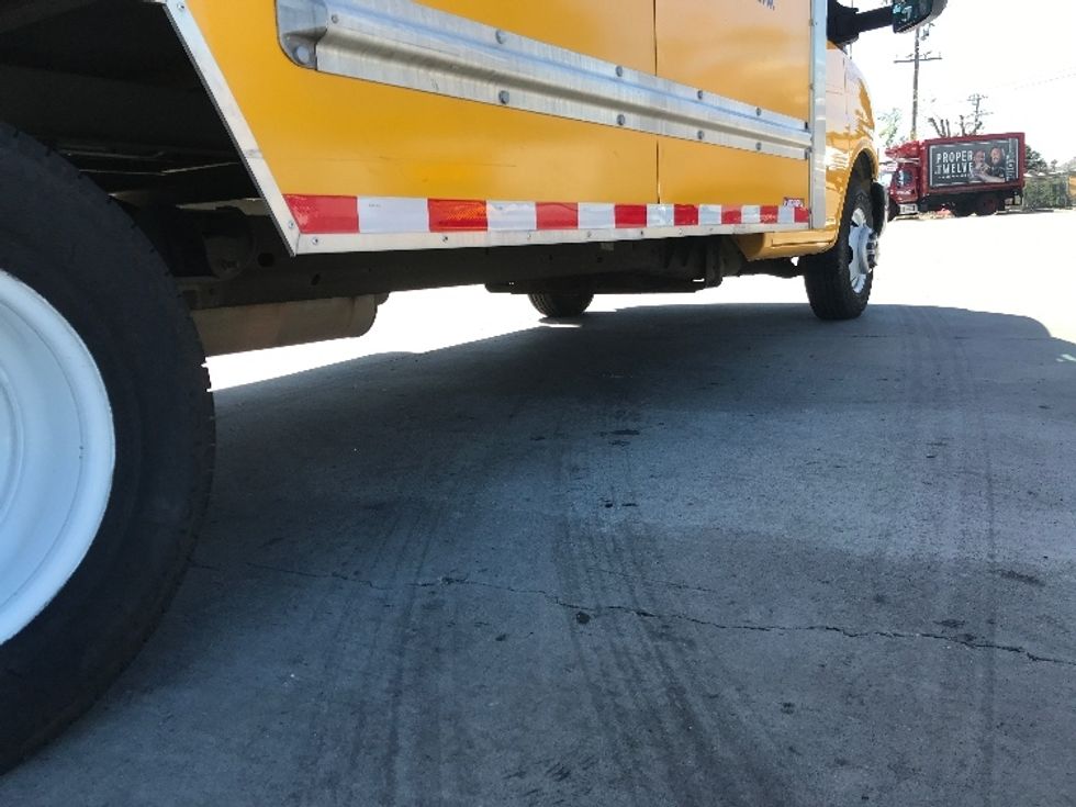 Light Duty Box Truck-Light and Medium Duty Trucks-GMC-2021-Savana G33903-Jurupa Valley-CA-92,692\n\t\tmiles-$ 26,250 - Image 14