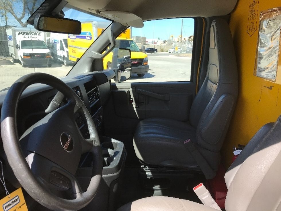 Light Duty Box Truck-Light and Medium Duty Trucks-GMC-2021-Savana G33903-Jurupa Valley-CA-92,692\n\t\tmiles-$ 26,250 - Image 19