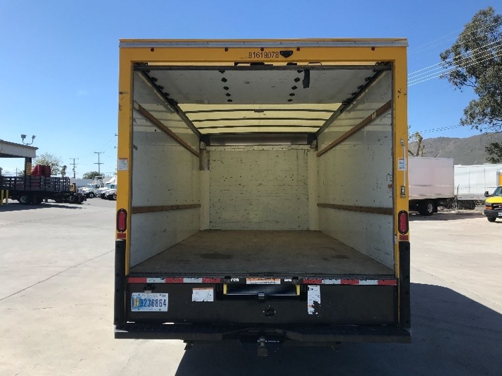Light Duty Box Truck-Light and Medium Duty Trucks-GMC-2021-Savana G33903-Jurupa Valley-CA-92,692\n\t\tmiles-$ 26,250 - Image 8