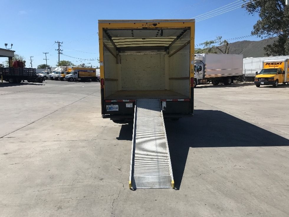 Light Duty Box Truck-Light and Medium Duty Trucks-GMC-2021-Savana G33903-Jurupa Valley-CA-92,692\n\t\tmiles-$ 26,250 - Image 9