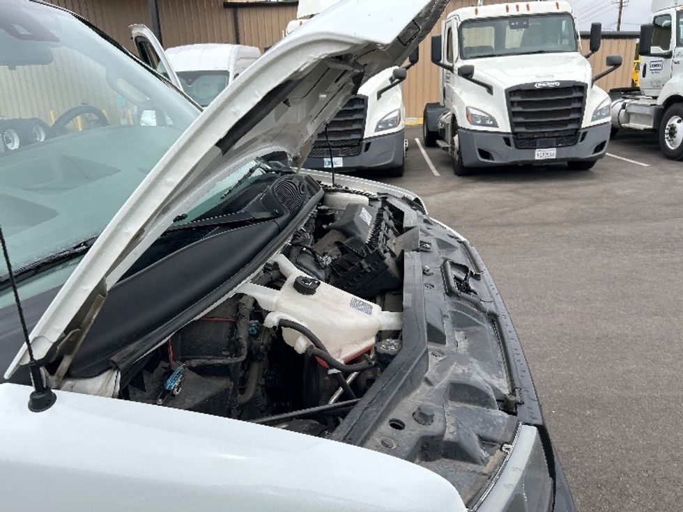 Light Duty Box Truck-Light and Medium Duty Trucks-GMC-2021-Savana G33903-Jurupa Valley-CA-94,306\n\t\tmiles-$ 32,000 - Image 21