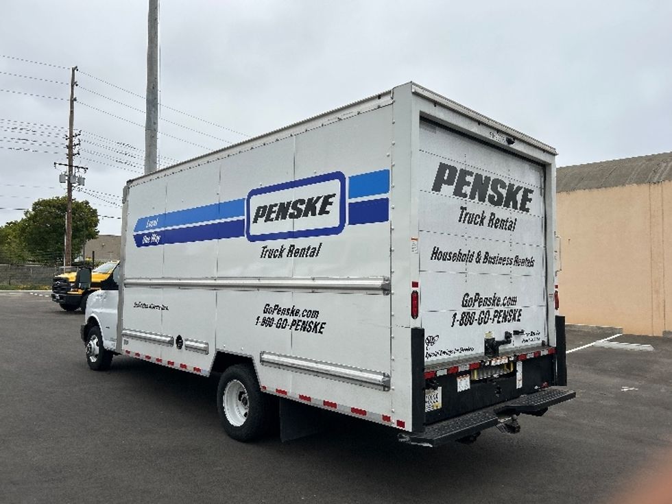 Light Duty Box Truck-Light and Medium Duty Trucks-GMC-2021-Savana G33903-Jurupa Valley-CA-94,306\n\t\tmiles-$ 32,000 - Image 6