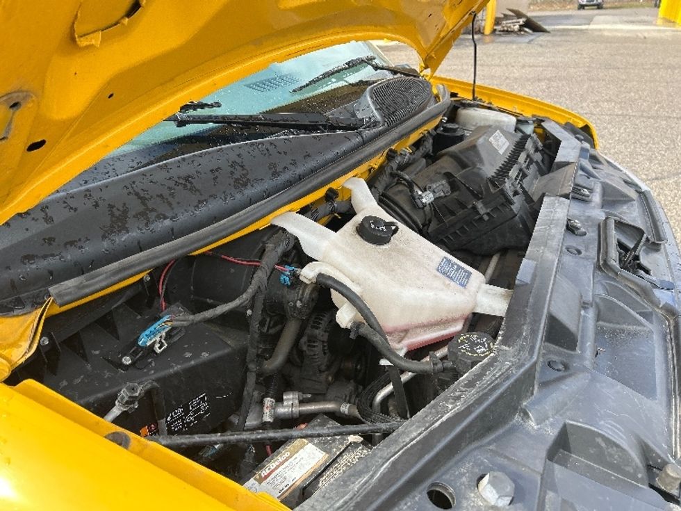 Light Duty Box Truck-Light and Medium Duty Trucks-GMC-2021-Savana G33903-Kalamazoo-MI-90,205\n\t\tmiles-$ 27,000 - Image 23