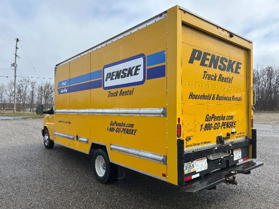 Light Duty Box Truck-Light and Medium Duty Trucks-GMC-2021-Savana G33903-Kalamazoo-MI-90,205\n\t\tmiles-$ 27,000 - Image 6