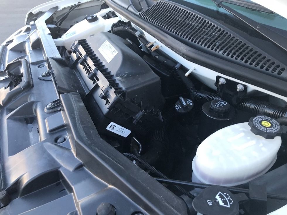 Light Duty Box Truck-Light and Medium Duty Trucks-GMC-2021-Savana G33903-Kansas City-MO-105,545\n\t\tmiles-$ 29,250 - Image 23