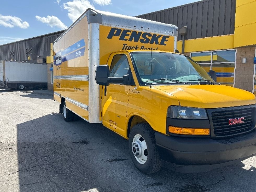 Light Duty Box Truck-Light and Medium Duty Trucks-GMC-2021-Savana G33903-Kansas City-MO-106,705\n\t\tmiles-$ 24,500 - Image 1