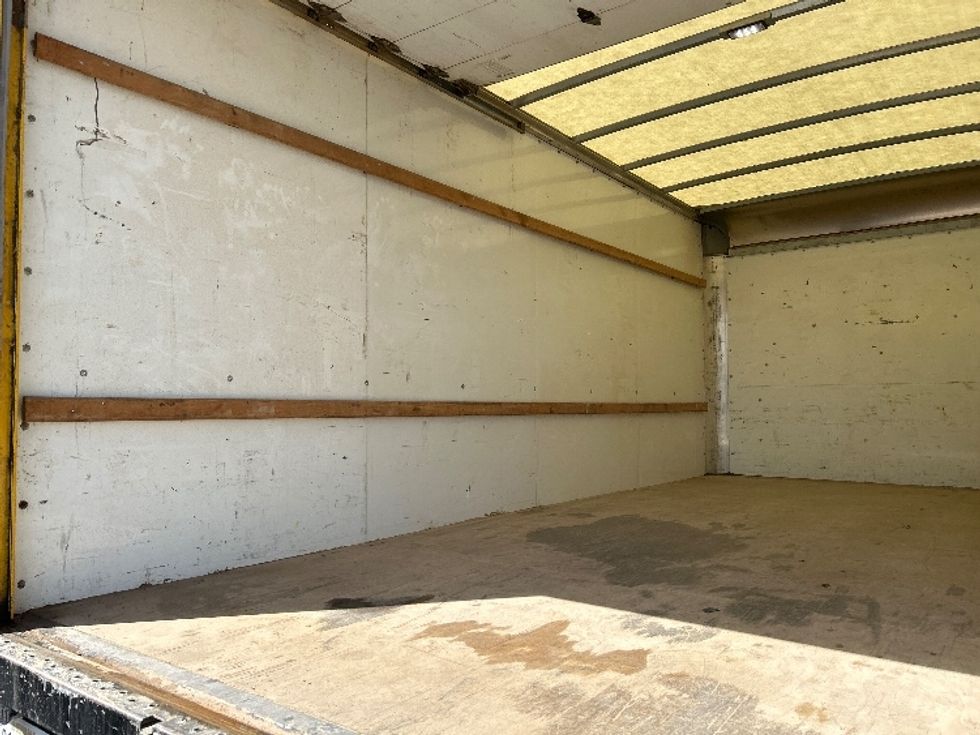 Light Duty Box Truck-Light and Medium Duty Trucks-GMC-2021-Savana G33903-Kansas City-MO-106,705\n\t\tmiles-$ 24,500 - Image 11