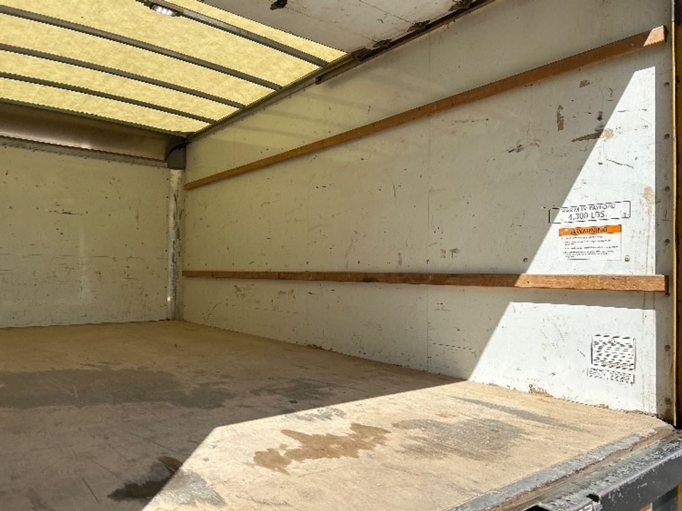 Light Duty Box Truck-Light and Medium Duty Trucks-GMC-2021-Savana G33903-Kansas City-MO-106,705\n\t\tmiles-$ 24,500 - Image 12