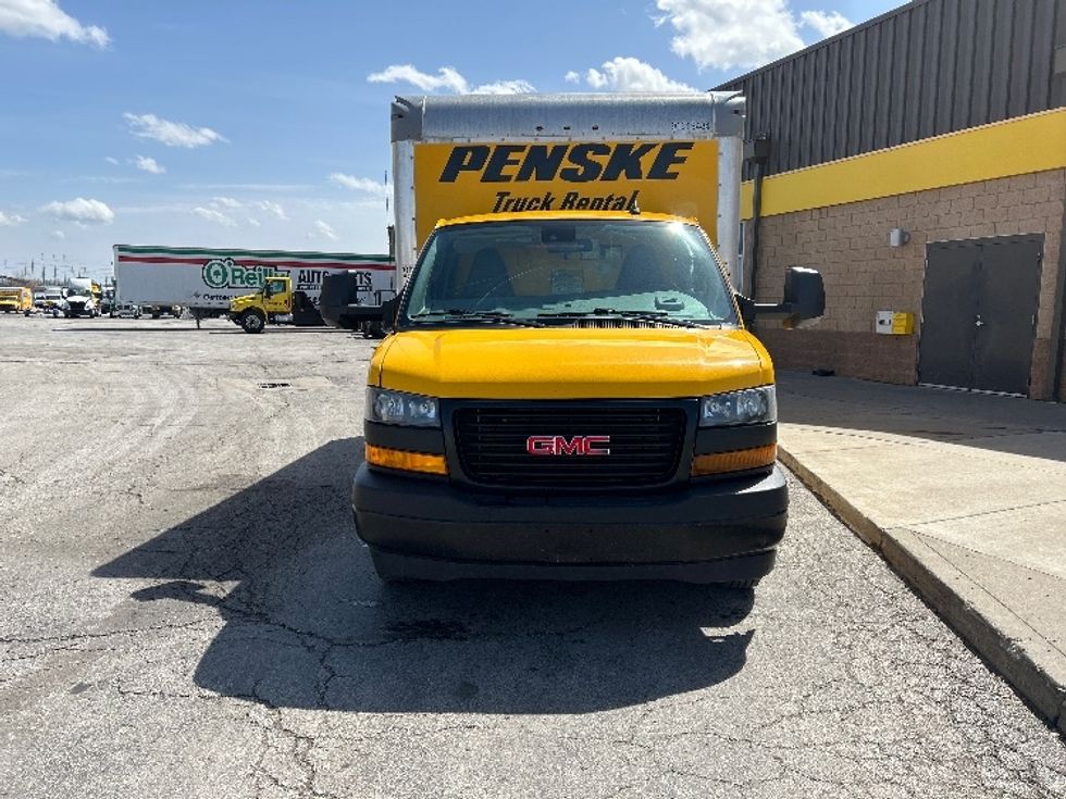 Light Duty Box Truck-Light and Medium Duty Trucks-GMC-2021-Savana G33903-Kansas City-MO-106,705\n\t\tmiles-$ 24,500 - Image 2