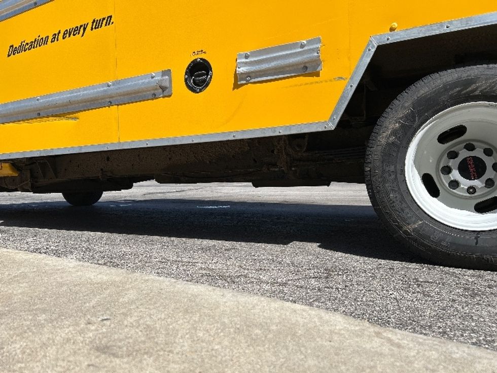 Light Duty Box Truck-Light and Medium Duty Trucks-GMC-2021-Savana G33903-Kansas City-MO-106,705\n\t\tmiles-$ 24,500 - Image 5