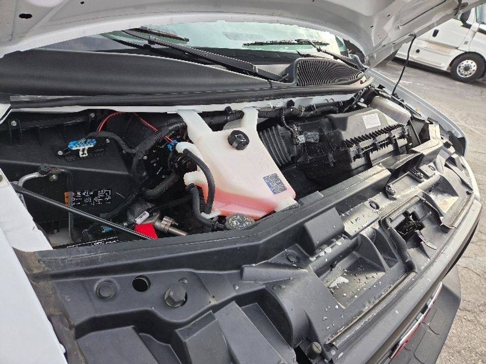 Light Duty Box Truck-Light and Medium Duty Trucks-GMC-2021-Savana G33903-Kansas City-MO-107,485\n\t\tmiles-$ 29,000 - Image 22