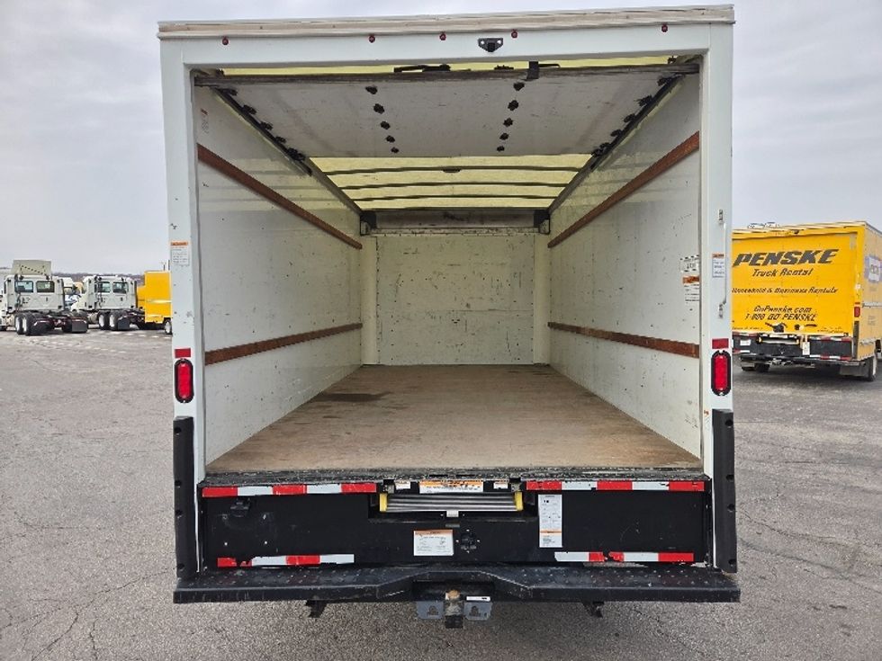 Light Duty Box Truck-Light and Medium Duty Trucks-GMC-2021-Savana G33903-Kansas City-MO-107,485\n\t\tmiles-$ 29,000 - Image 8