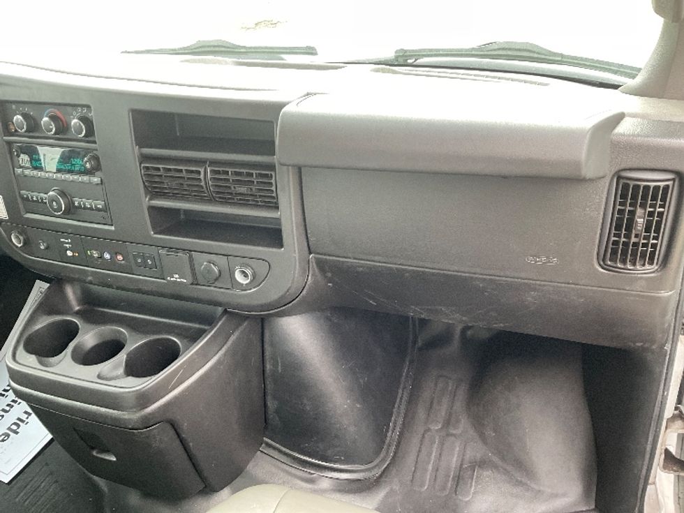 Light Duty Box Truck-Light and Medium Duty Trucks-GMC-2021-Savana G33903-Kansas City-MO-117,062\n\t\tmiles-$ 28,000 - Image 20