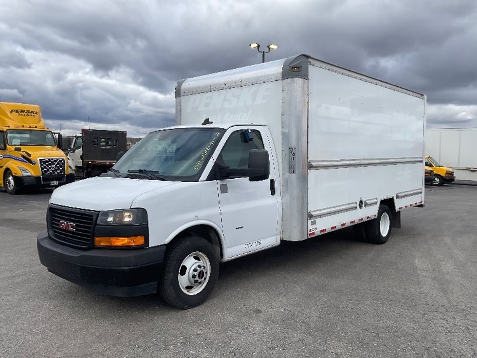 Light Duty Box Truck-Light and Medium Duty Trucks-GMC-2021-Savana G33903-Kansas City-MO-117,062\n\t\tmiles-$ 28,000 - Image 3