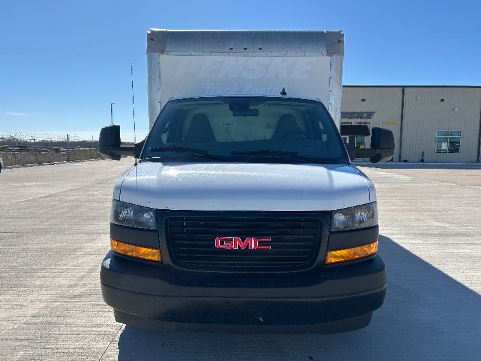 Light Duty Box Truck-Light and Medium Duty Trucks-GMC-2021-Savana G33903-Katy-TX-104,843\n\t\tmiles-$ 28,750 - Image 2