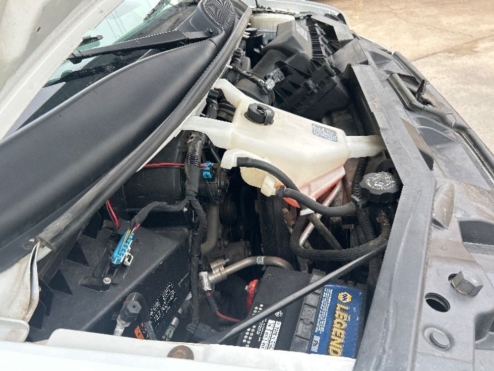 Light Duty Box Truck-Light and Medium Duty Trucks-GMC-2021-Savana G33903-Katy-TX-106,197\n\t\tmiles-$ 28,750 - Image 23