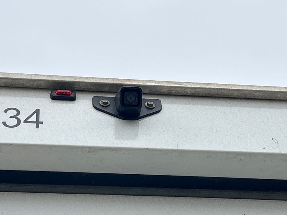 Light Duty Box Truck-Light and Medium Duty Trucks-GMC-2021-Savana G33903-Katy-TX-106,197\n\t\tmiles-$ 28,750 - Image 25