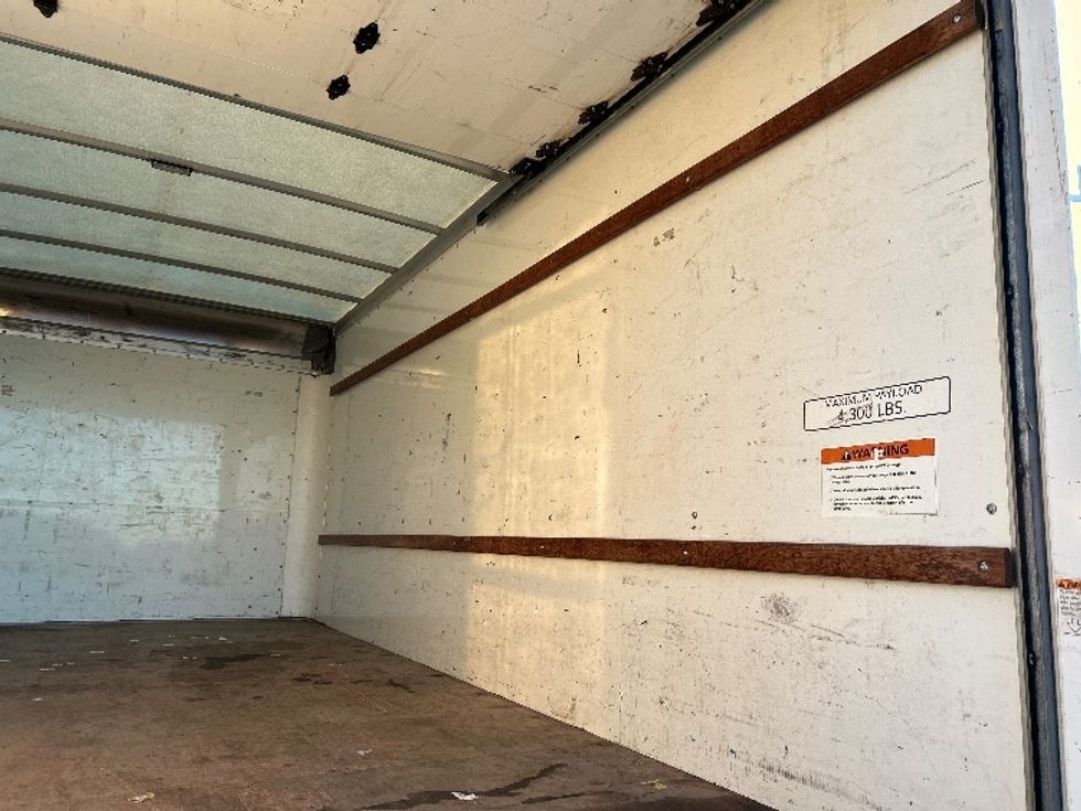 Light Duty Box Truck-Light and Medium Duty Trucks-GMC-2021-Savana G33903-Katy-TX-112,389\n\t\tmiles-$ 28,000 - Image 12