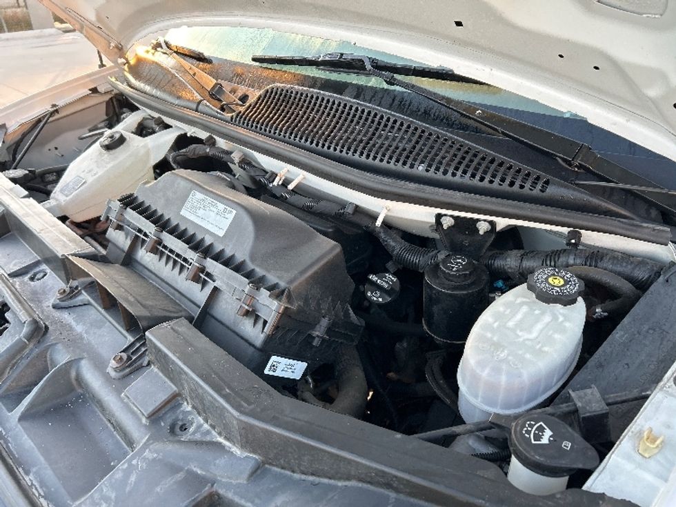 Light Duty Box Truck-Light and Medium Duty Trucks-GMC-2021-Savana G33903-Katy-TX-112,389\n\t\tmiles-$ 28,000 - Image 24