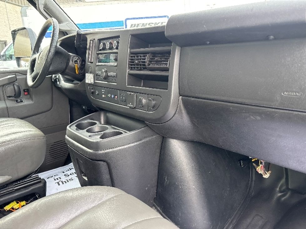 Light Duty Box Truck-Light and Medium Duty Trucks-GMC-2021-Savana G33903-Katy-TX-72,788\n\t\tmiles-$ 35,250 - Image 21