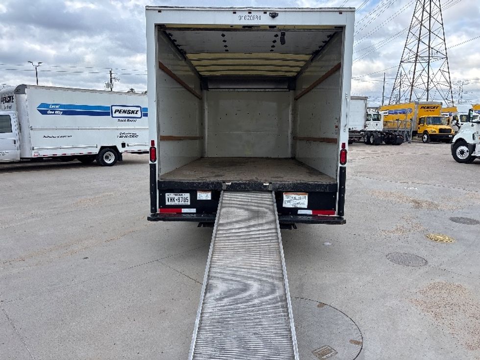Light Duty Box Truck-Light and Medium Duty Trucks-GMC-2021-Savana G33903-Katy-TX-72,788\n\t\tmiles-$ 35,250 - Image 9