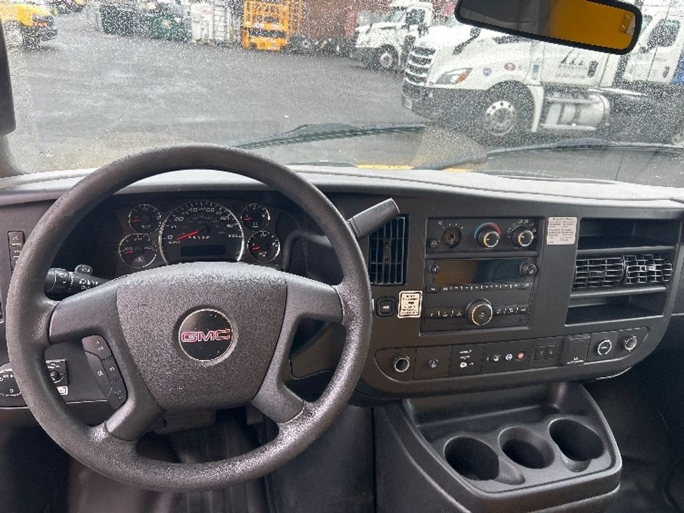 Light Duty Box Truck-Light and Medium Duty Trucks-GMC-2021-Savana G33903-Kearny-NJ-108,166\n\t\tmiles-$ 24,250 - Image 18