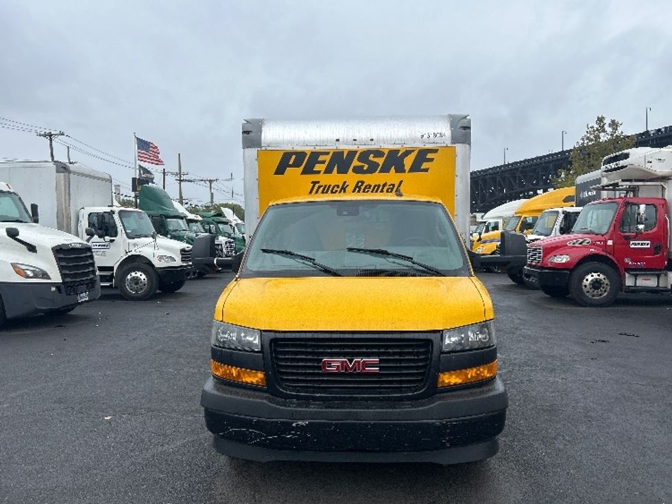 Light Duty Box Truck-Light and Medium Duty Trucks-GMC-2021-Savana G33903-Kearny-NJ-108,166\n\t\tmiles-$ 24,250 - Image 2