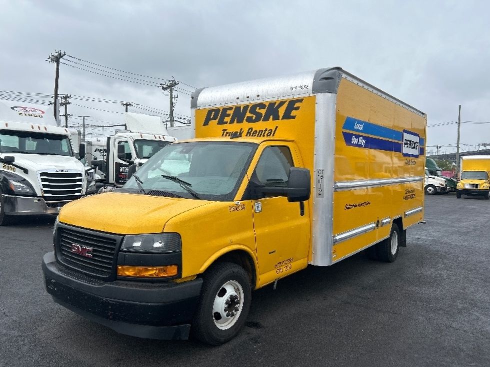 Light Duty Box Truck-Light and Medium Duty Trucks-GMC-2021-Savana G33903-Kearny-NJ-108,166\n\t\tmiles-$ 24,250 - Image 3