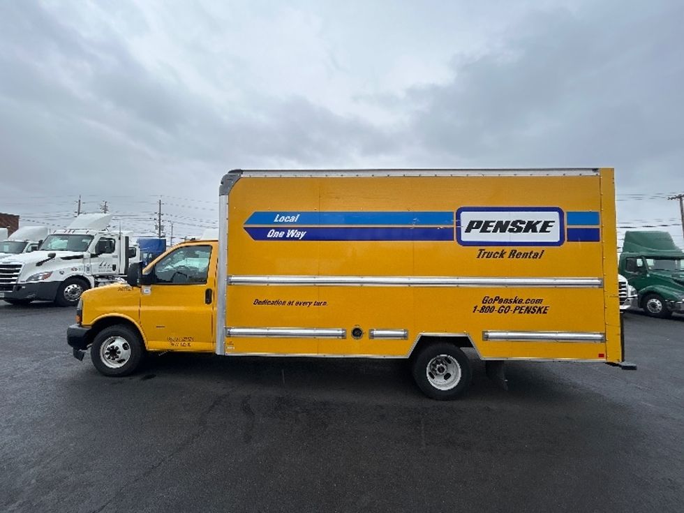 Light Duty Box Truck-Light and Medium Duty Trucks-GMC-2021-Savana G33903-Kearny-NJ-108,166\n\t\tmiles-$ 24,250 - Image 4