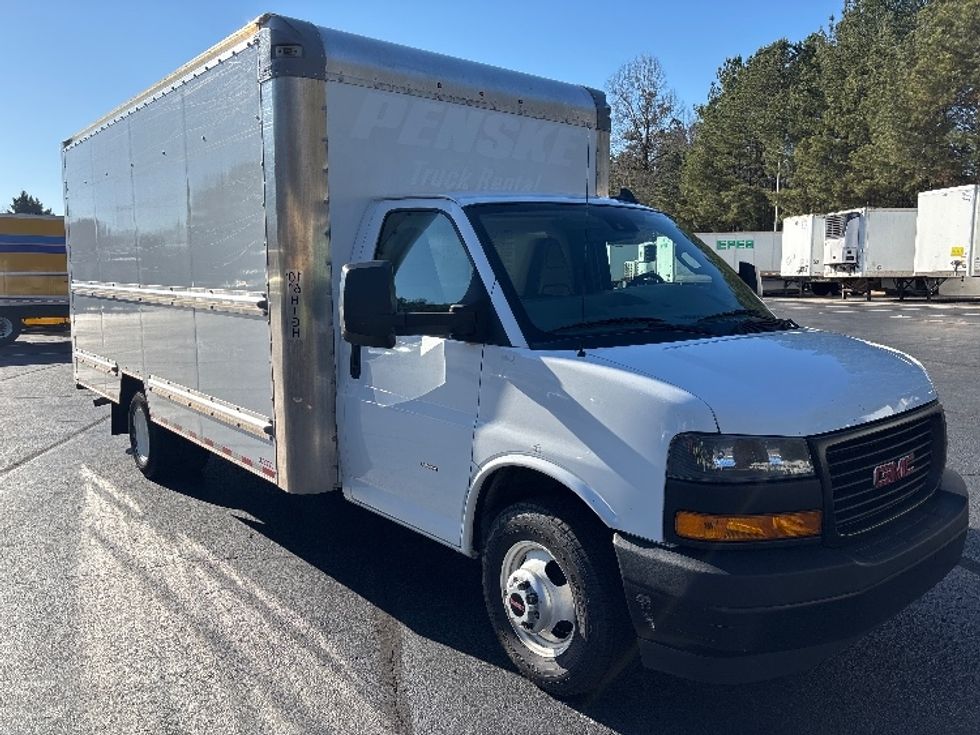 Light Duty Box Truck-Light and Medium Duty Trucks-GMC-2021-Savana G33903-Kennesaw-GA-101,842\n\t\tmiles-$ 30,500 - Image 1