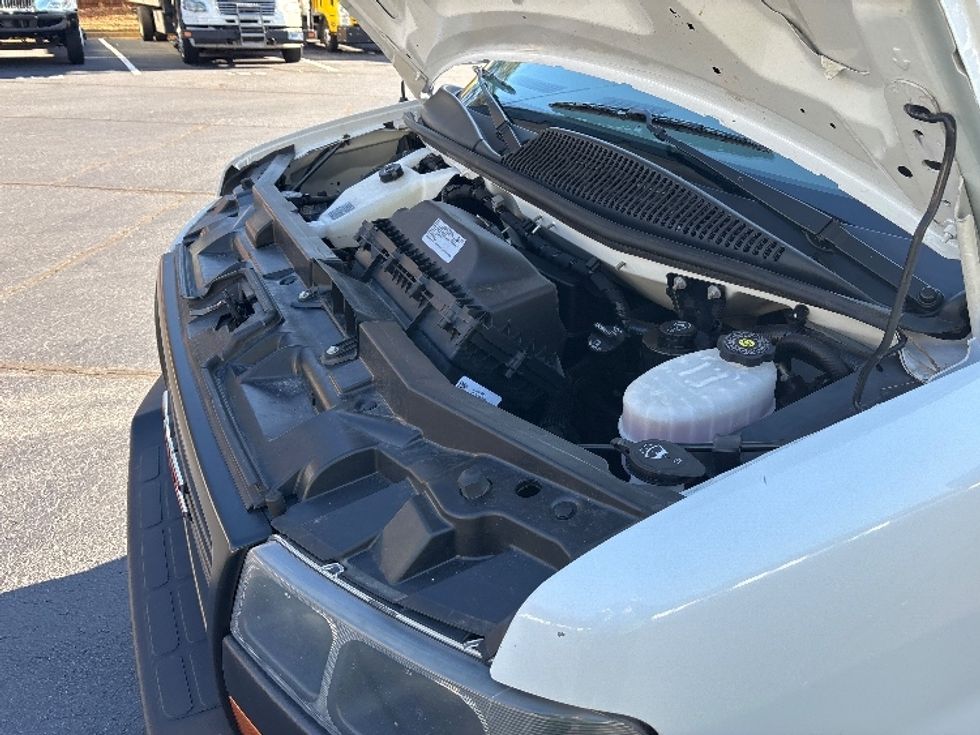 Light Duty Box Truck-Light and Medium Duty Trucks-GMC-2021-Savana G33903-Kennesaw-GA-101,842\n\t\tmiles-$ 30,500 - Image 22