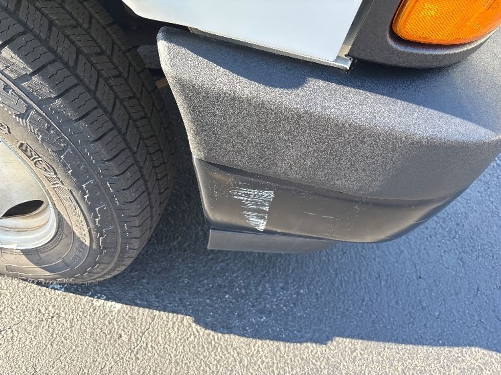 Light Duty Box Truck-Light and Medium Duty Trucks-GMC-2021-Savana G33903-Kennesaw-GA-101,842\n\t\tmiles-$ 30,500 - Image 23