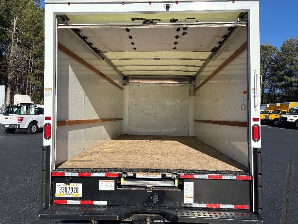 Light Duty Box Truck-Light and Medium Duty Trucks-GMC-2021-Savana G33903-Kennesaw-GA-101,842\n\t\tmiles-$ 30,500 - Image 8