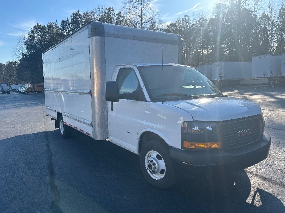 Light Duty Box Truck-Light and Medium Duty Trucks-GMC-2021-Savana G33903-Kennesaw-GA-103,627\n\t\tmiles-$ 30,250 - Image 1