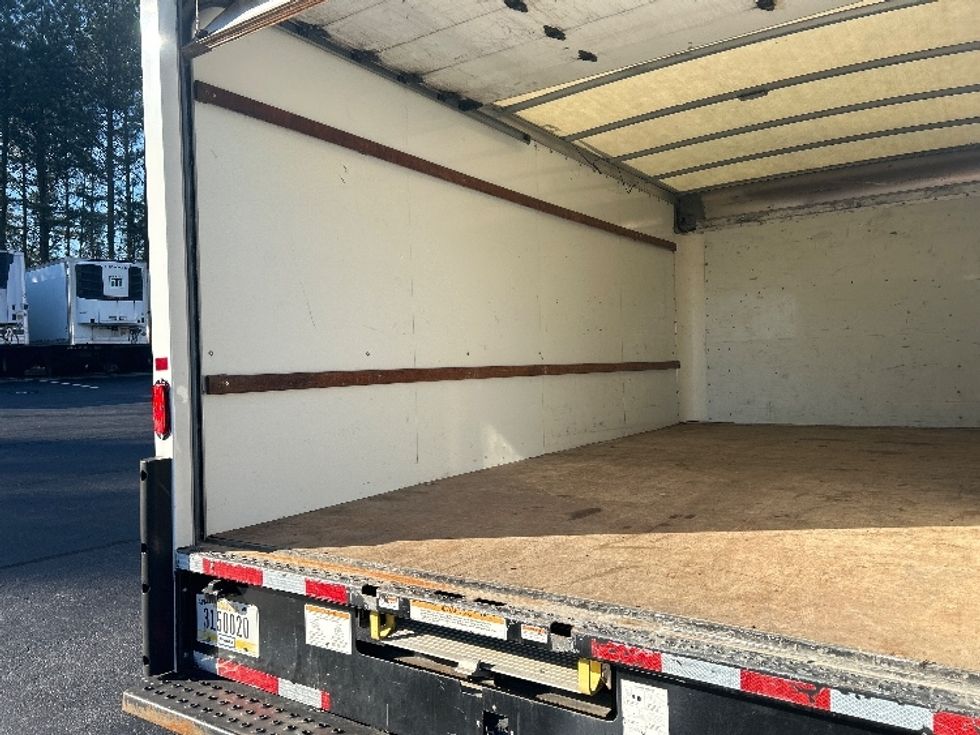 Light Duty Box Truck-Light and Medium Duty Trucks-GMC-2021-Savana G33903-Kennesaw-GA-103,627\n\t\tmiles-$ 30,250 - Image 10