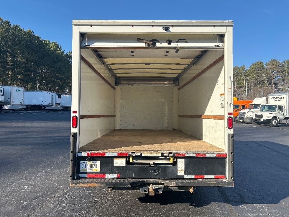 Light Duty Box Truck-Light and Medium Duty Trucks-GMC-2021-Savana G33903-Kennesaw-GA-103,627\n\t\tmiles-$ 30,250 - Image 8